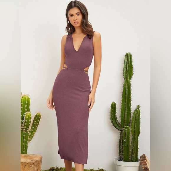 Elegant mauve Sleeveless Dress - Picture 2 of 5